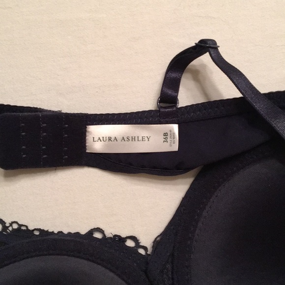 NWOT Laura Ashley True Navy Lace Bra 36B - Picture 3 of 4